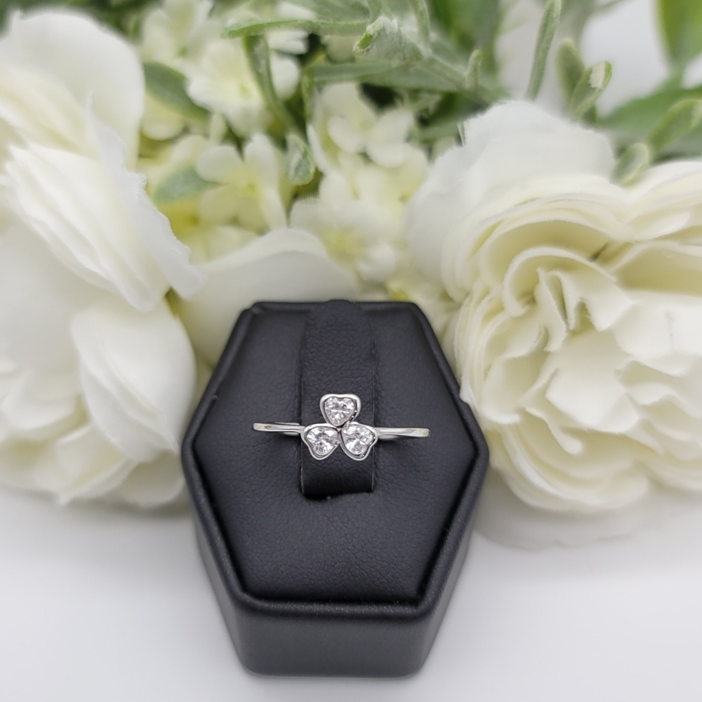 🥰 SHAMROCK RING - Picture 6 of 6